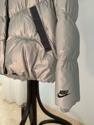 Chaqueta NIKE Metallic Hood - A estrenar
