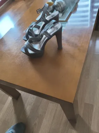Zapatos de fiesta plateados mujer