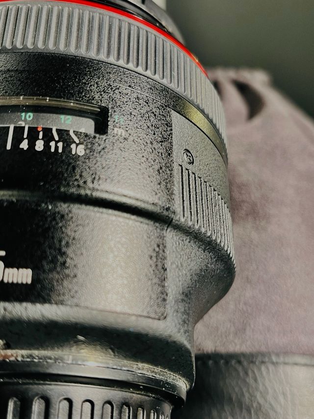 Objetiva Canon EF 85mm f/1.2 L II USM