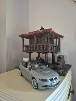 Maqueta BMW M3 E92 1/18