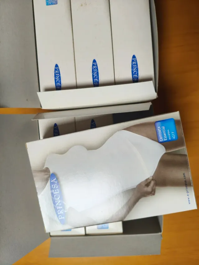 6 Camisetas Interiores Princesa Talla M