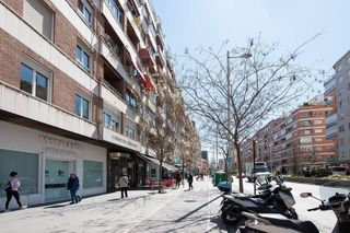 Piso en venta en Camino de Ronda - Rosaleda en Granada
