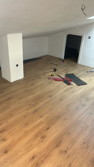 carpintero depuertas,suelo vinilico tarima flotant