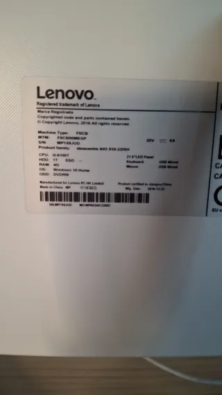 Ordenador All in One Lenovo Beige