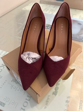 Zapatos de tacón Zara burdeos talla 40
