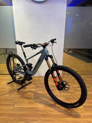 Bicicleta eléctrica Lapierre E-Zesty AM LTD 
