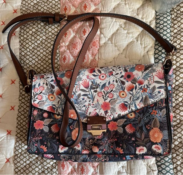 cartera de mano o colgar. se puede vender separado