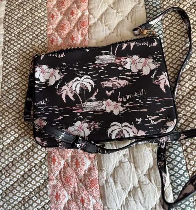 cartera de mano o colgar. se puede vender separado