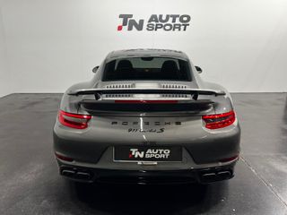 PORSCHE 911 Turbo S Coupe
