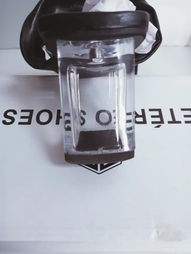 Sandalias negras tacón transparente,de 6'5cm tacón