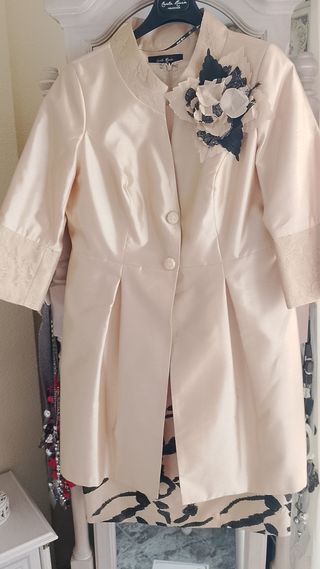 Vestido y chaqueta talla 44 sin estrenar