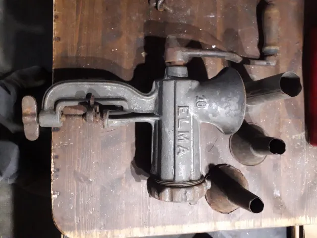 Picadora de carne manual ELMA