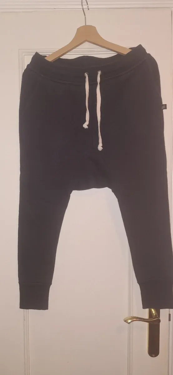 Pantalón chándal negro