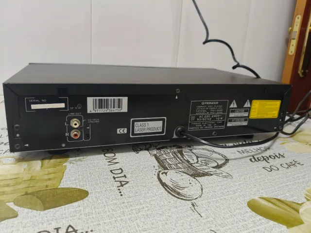 Lettore CD HiFi 
**PIONEER PD-206**