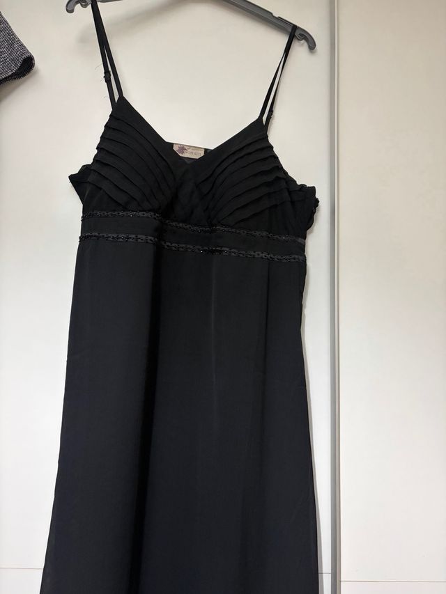 Vestido negro fiesta tirantes