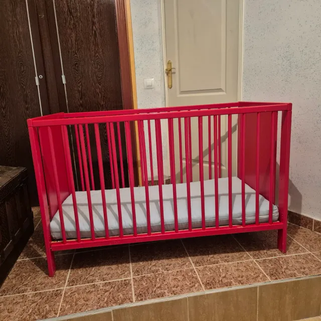 Cuna bebé, colchón, nórdico,saco carro y bolso