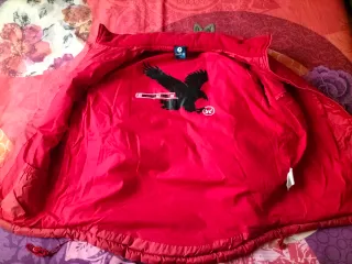 Abrigo That's It rojo talla M