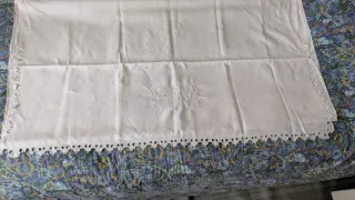 Lenzuolo lettino vintage ricamato