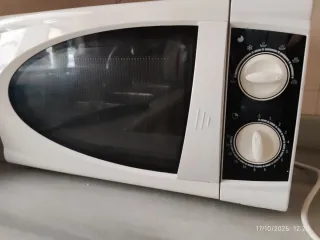 Microondas blanco