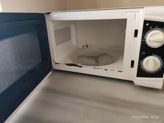 Microondas blanco