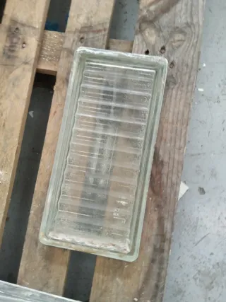 Ladrillo de cristal para construcción