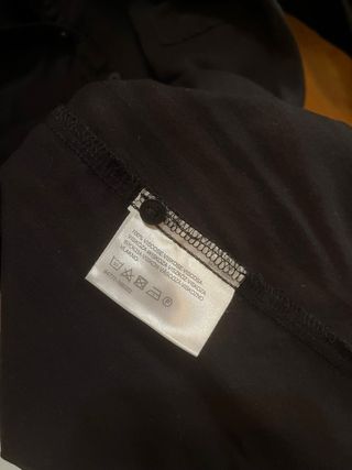 Blusa negra manga larga