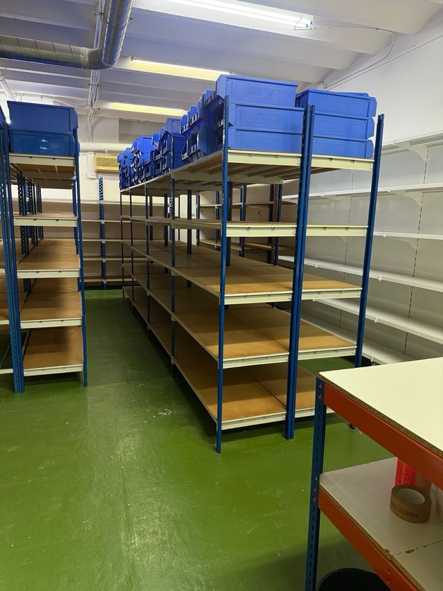 Cubetas de almacenaje azul