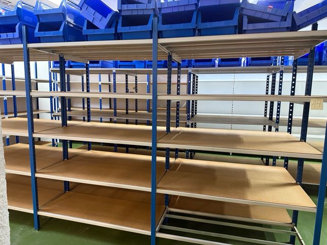 Cubetas de almacenaje azul