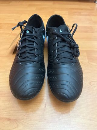 Botas de fútbol Nike Negras Talla 45.          