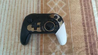 Nintendo Switch OLED bianco + controller Zelda + giochi
