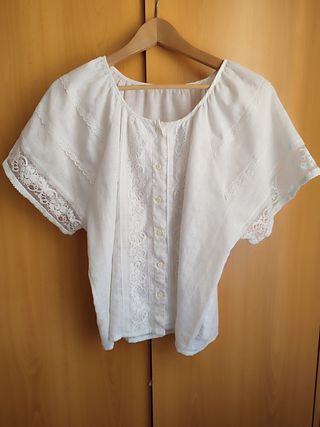 Camisa boho romántica bordada blanca
