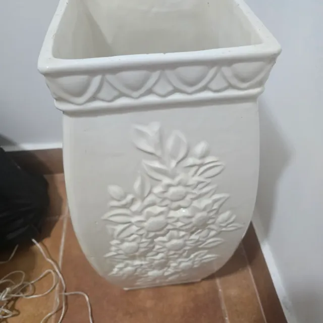 Paragüero blanco de cerámica