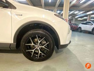 Toyota Rav4 2.5l 220H Feel!