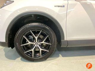 Toyota Rav4 2.5l 220H Feel!
