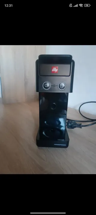 Macchina caffè Illy