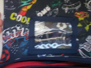 Estuche triple cremallera diseño graffiti y fútbol