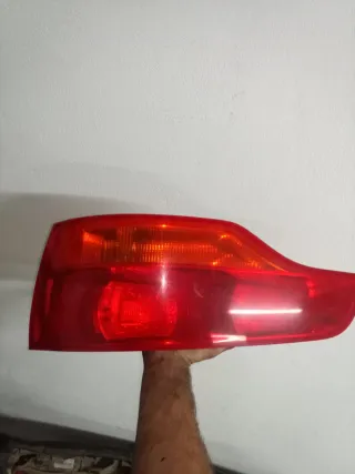 Faros Audi Q7 delanteros xenon y pilotos