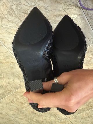 Botines Zara con lentejuelas negros