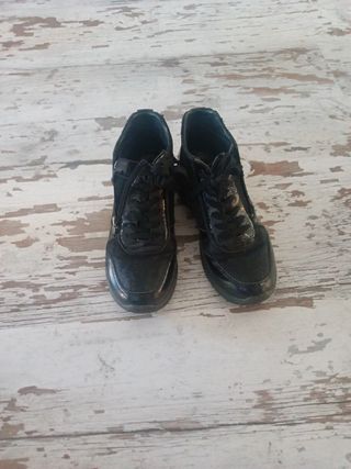 Zapatos negros talla 38