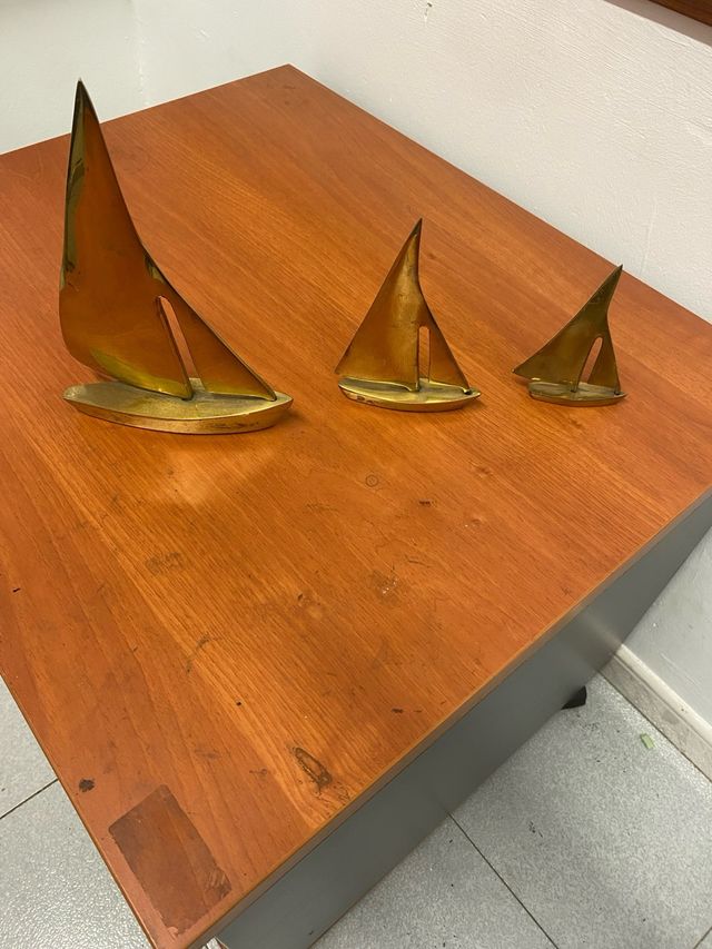 Barquitos de latón decorativos (3 unidades)