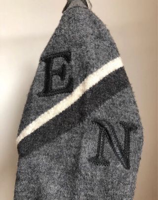 Cardigan Etiqueta Negra Grigio Bianco