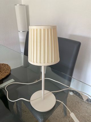 Lamparita de mesa Ikea beige