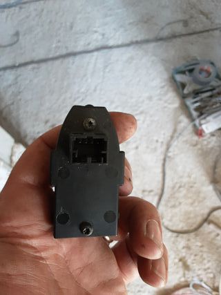 Botonera elevalunas alfa romeo 159