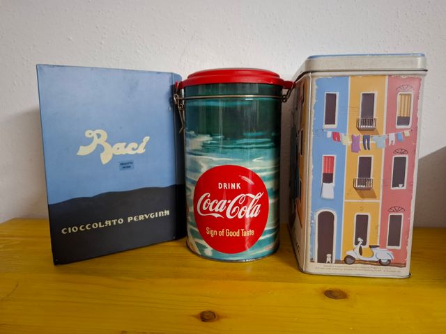 Scatola di latta vintage Coca-Cola