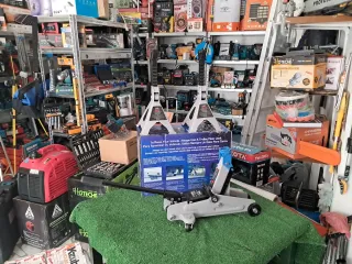 2 Cric + Cavalletti 2.5ton