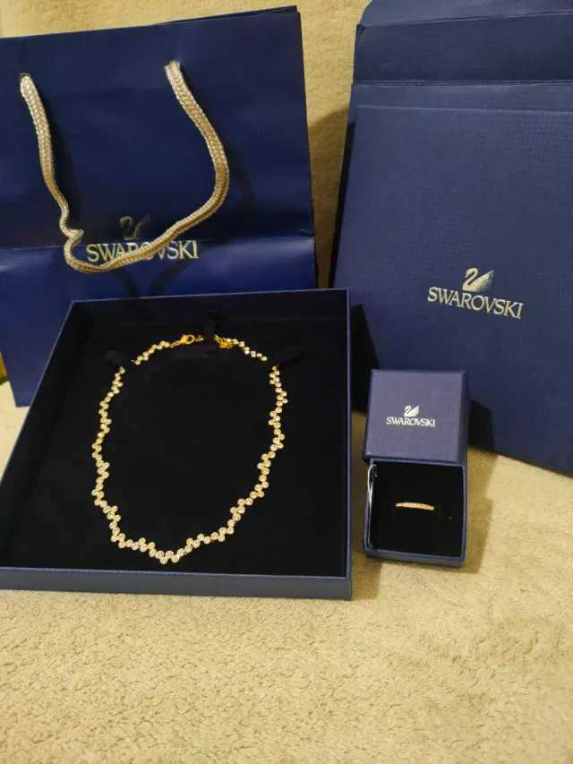 Conjunto Swarovski - Collar y Anillo Dorado