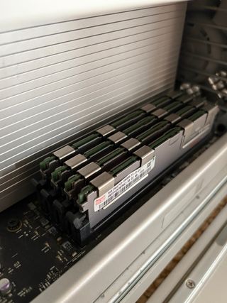 Mac Pro 5,1 – 6 núcleos, 32GB – Ideal para edición