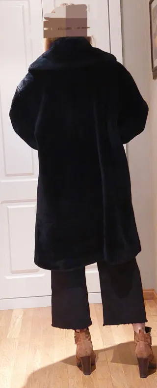 Abrigo pelo sintético mujer color negro