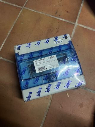 Caja estanca 8 elementos Solera