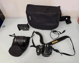 Cámara Nikon D3200 + Objetivo 105mm